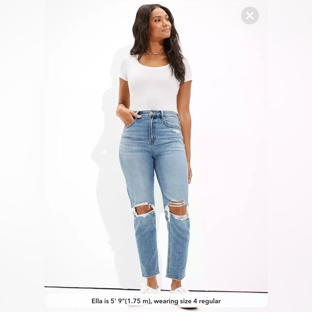 NWT American Eagle Mom Jeans